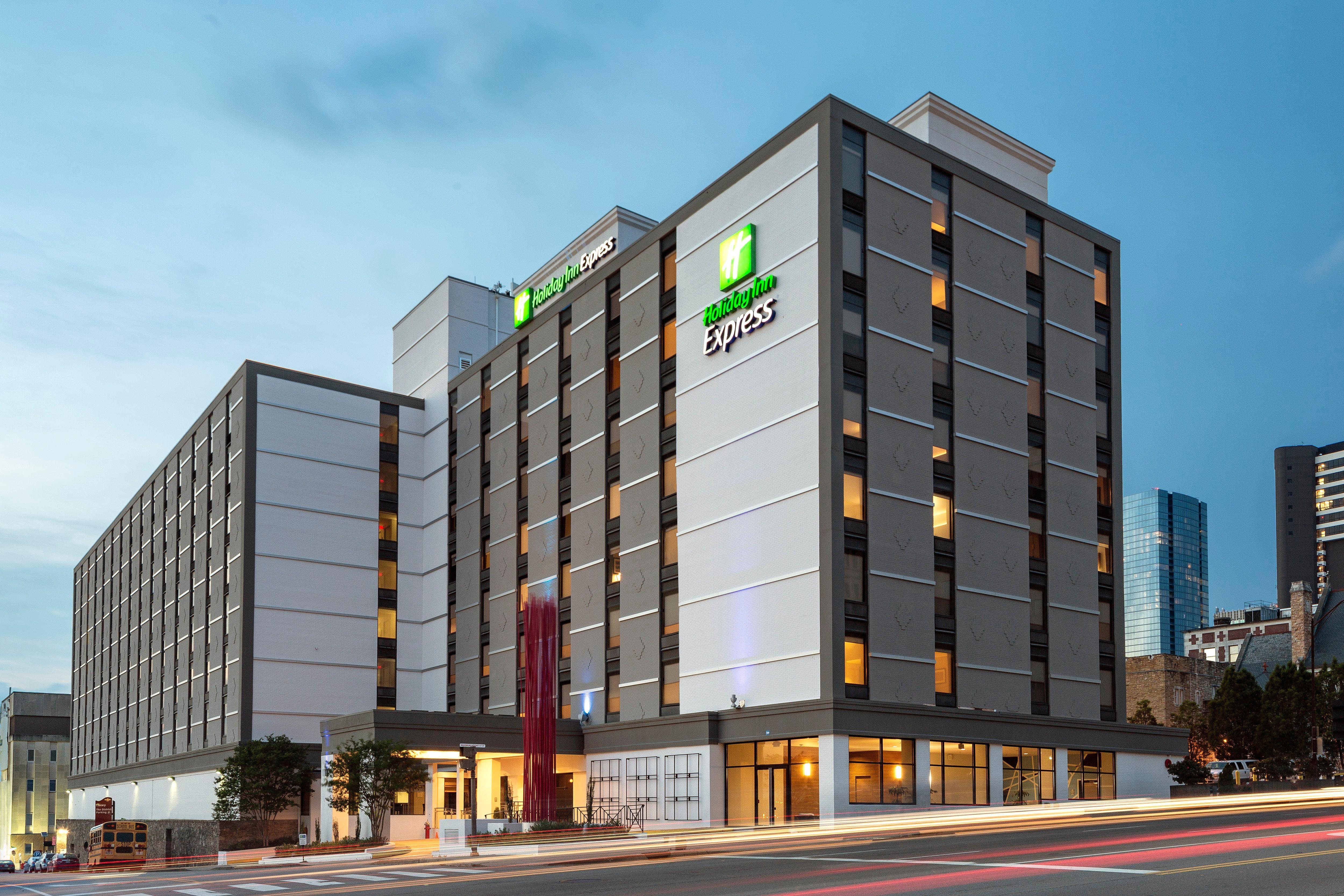 Holiday Inn Express Nashville-Downtown - Broadway By Ihg Eksteriør billede