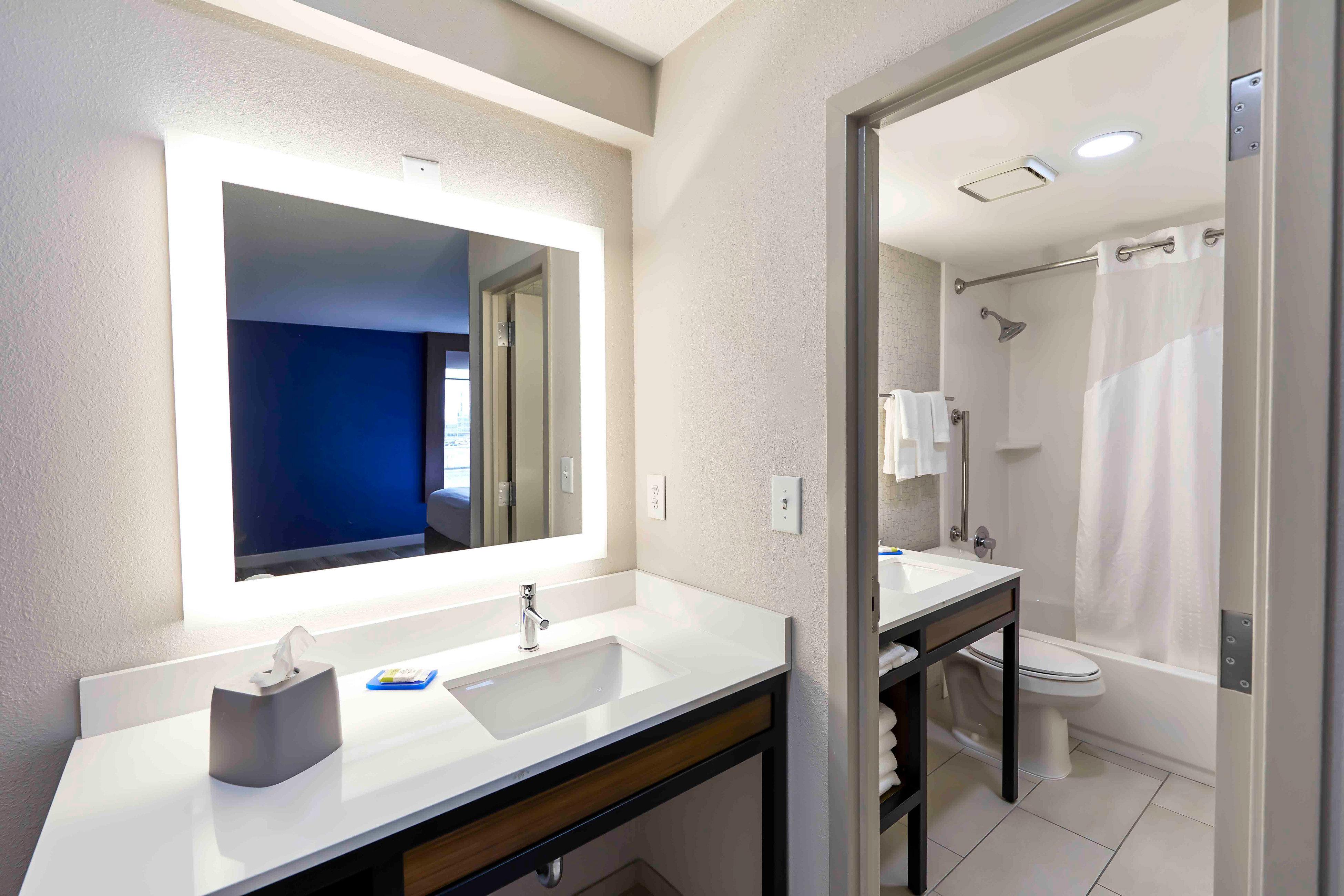 Holiday Inn Express Nashville-Downtown - Broadway By Ihg Eksteriør billede