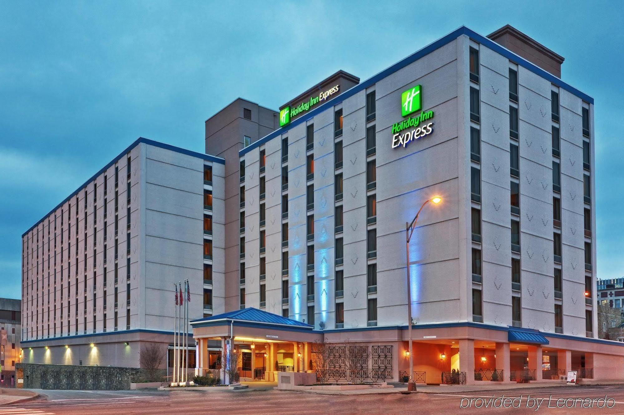 Holiday Inn Express Nashville-Downtown - Broadway By Ihg Eksteriør billede